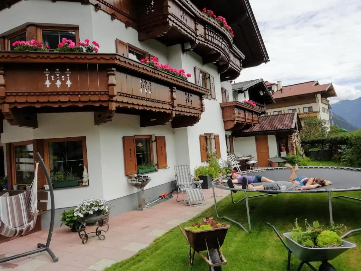 Zellerhof Apartment Финкенберг Екстериор снимка