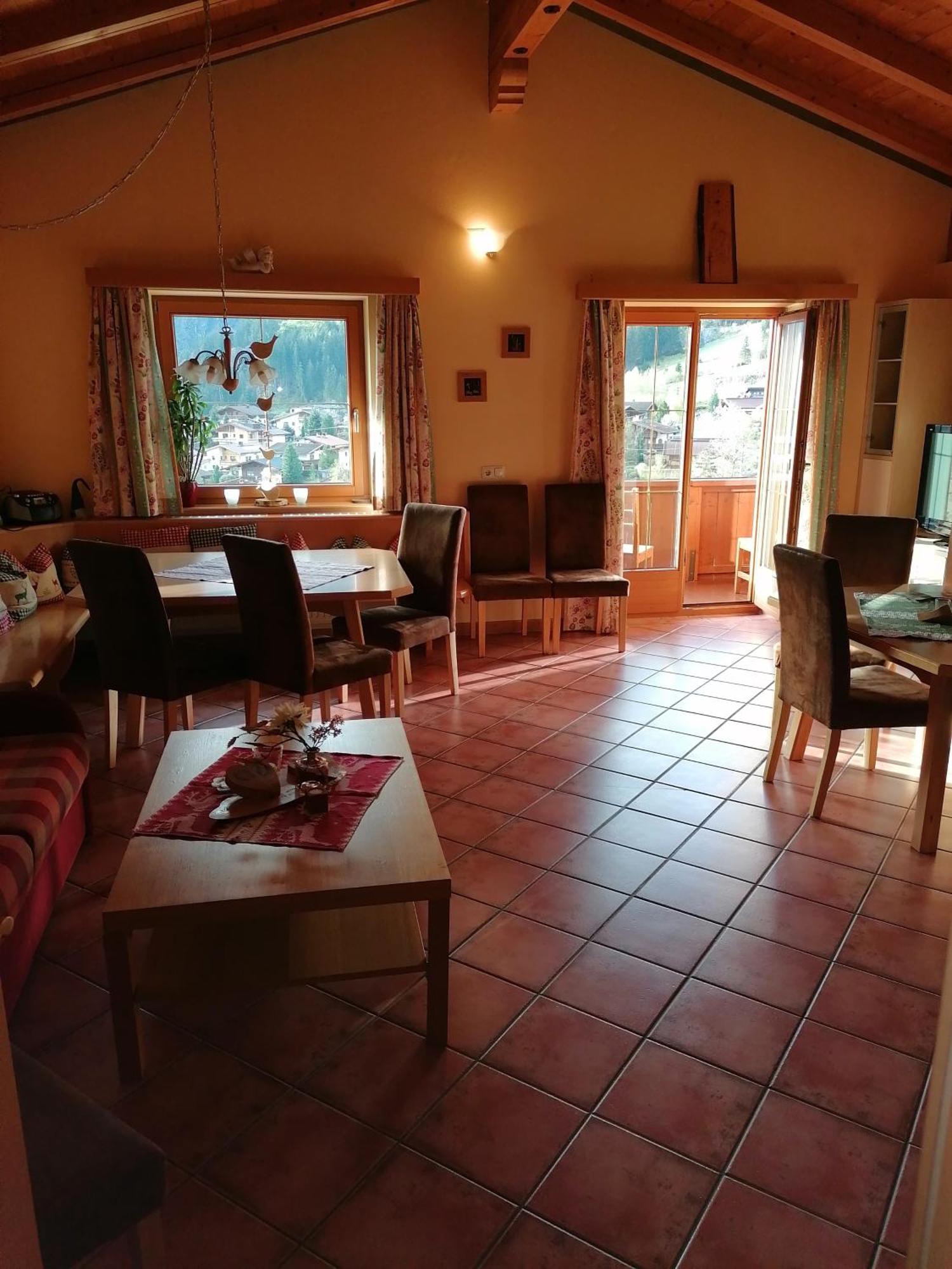 Zellerhof Apartment Финкенберг Екстериор снимка
