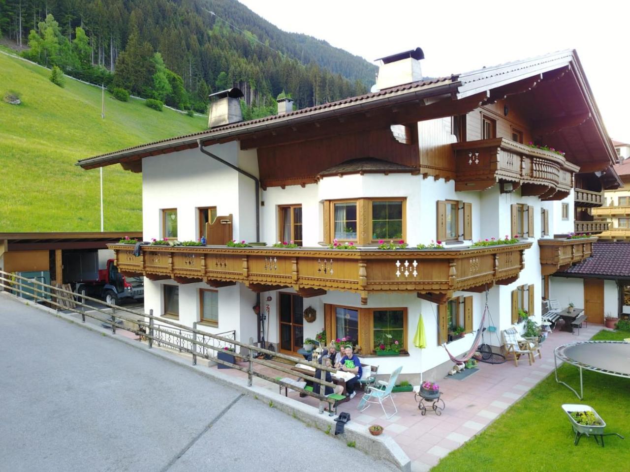 Zellerhof Apartment Финкенберг Екстериор снимка